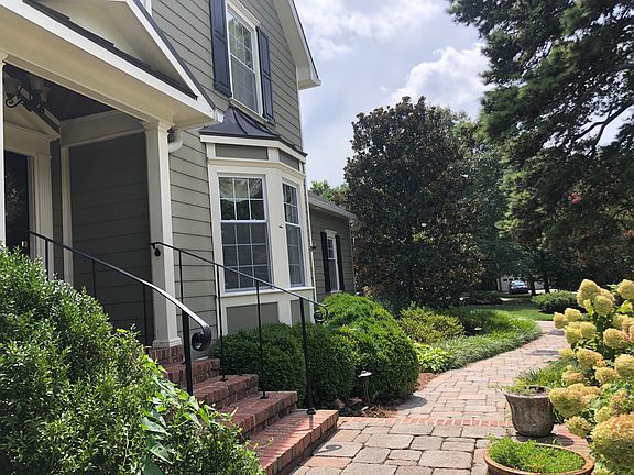 paver sidewalk entrance