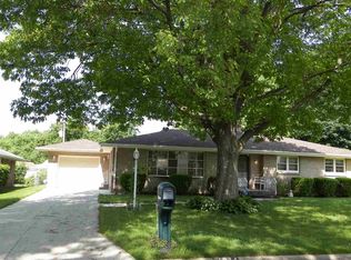 1814 Hollyhock Dr, Rockford, IL 61107