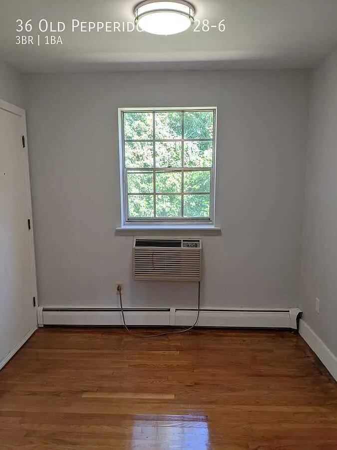 36 Old Pepperidge Ln Unit :28-6 — Photo 4