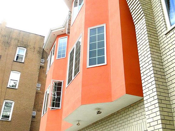 2nd image of 90-92 Kearny Ave APT 2