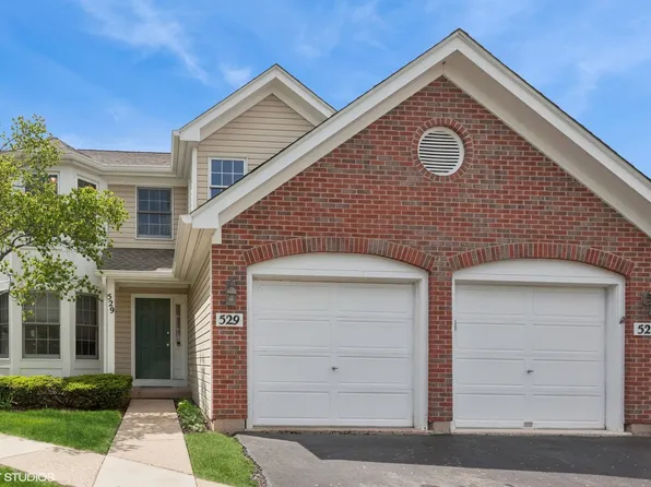 529 Bradbury Ln, Geneva, IL 60134