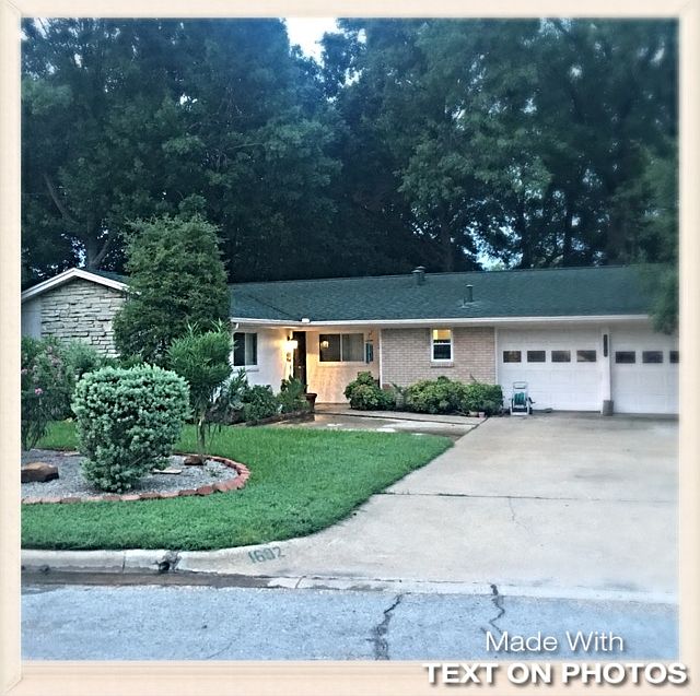 1602 Bluebonnet Trail