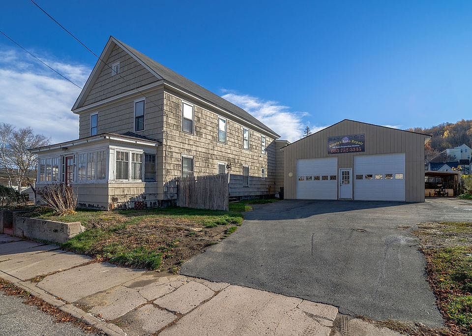 1st image of 534 Champlain Street