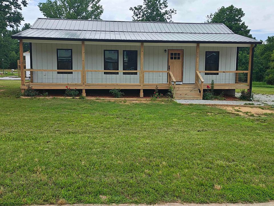 1st image of 605 Frances Cove Rd
