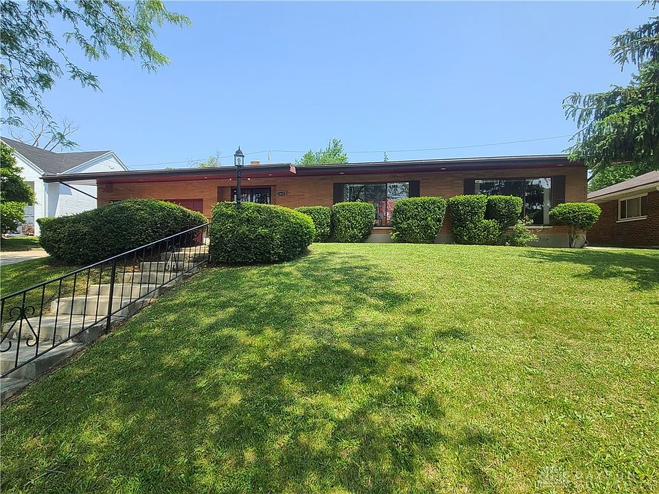 1st image of 1415 Earlham Dr