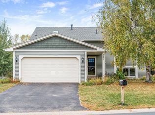 781 N Hay Lake Rd, Eagan, MN 55123