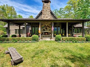 86 Crestwood Rd, Cashiers, NC 28717