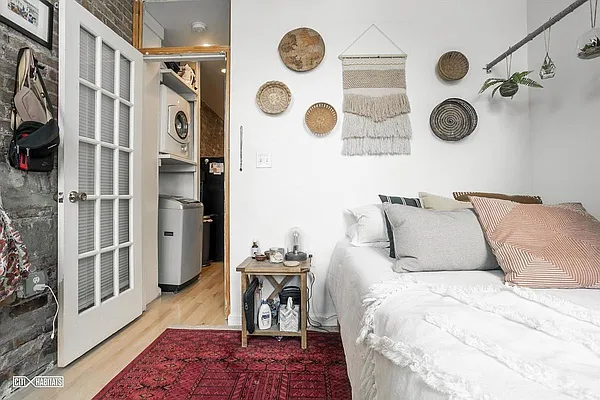 Rented by Corcoran | media 26