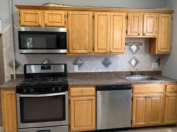 160 Stanwood St APT 2