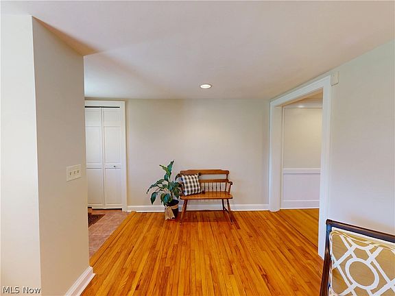 4th image of 6972 Morley Rd