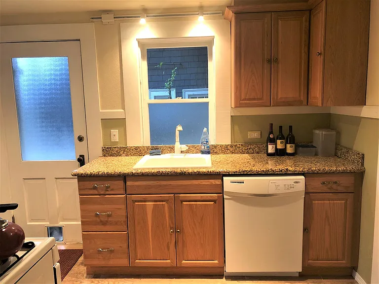 2853 SW Greenway Ave #LOWER LEVEL — Photo 17
