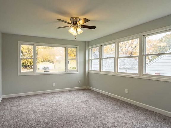 4th image of 2234 W Lombard St