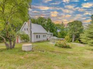 28 Miles Rd, Benton, NH 03785