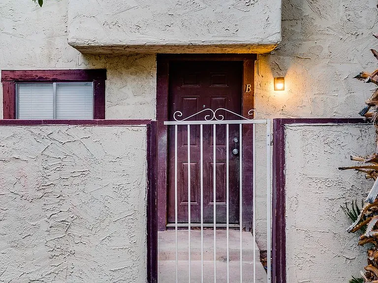 5011 Spencer St #B — Photo 4