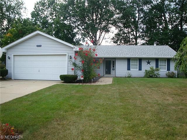 1st image of 404 Greenwood Ct