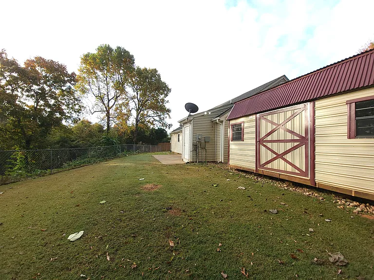 324 Weeping Willow Dr — Photo 22