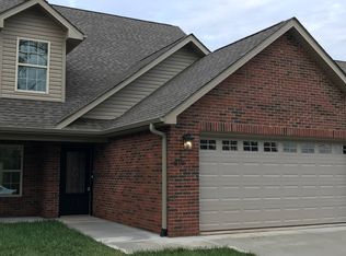 210 Janet Ln, Maryville, TN 37804