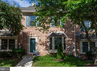315 Cherrywood Ct, Pottstown, PA 19464