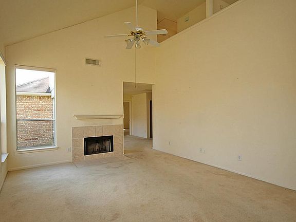 Cozy fireplace in the living room!