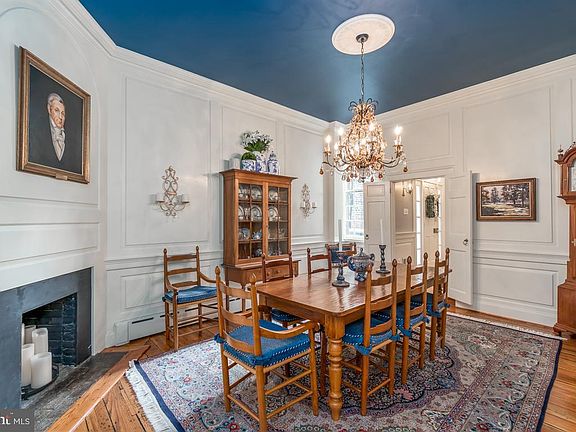 4th image of 214 Prince St
