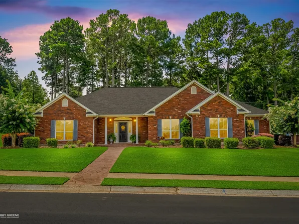 221 Woodhaven Dr, Minden, LA 71055