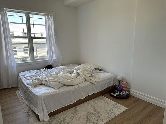 3rd image of 1777 N 1st St NE #202