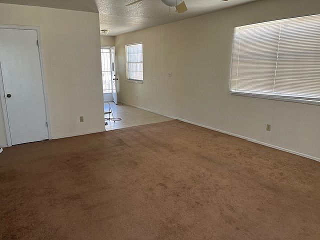 1st image of 2515 1/2 Fort Blvd
