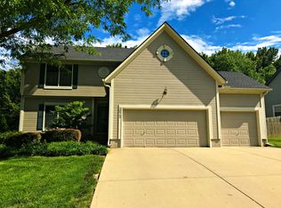10543 Rosehill Rd, Overland Park, KS 66215