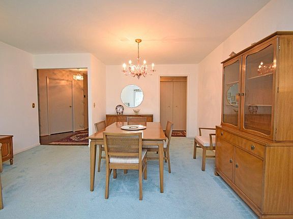 5th image of 3542 Amberacres Dr Unit 105