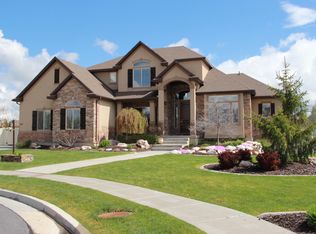 167 S Willow Brook Cir, Kaysville, UT 84037