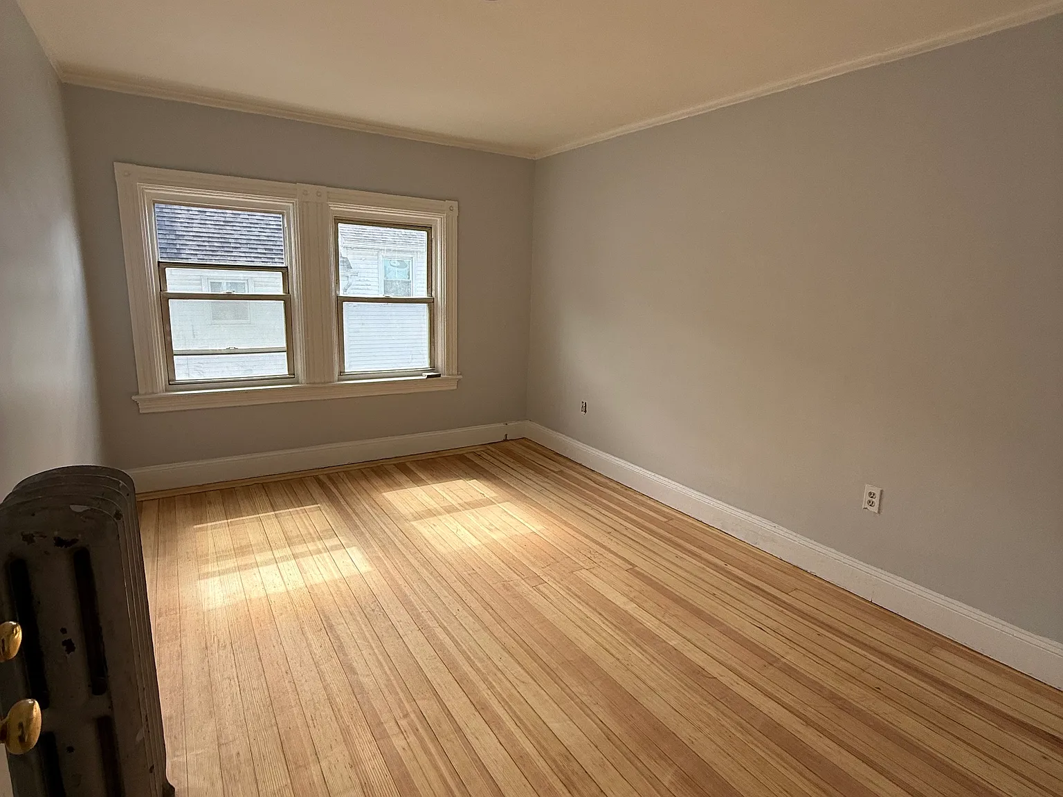 4 bed, 2000 sqft, $3,300 — Photo 4