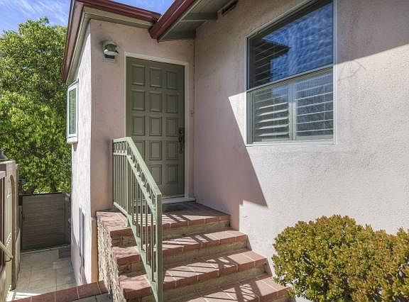 2nd image of 1801 Park Dr
