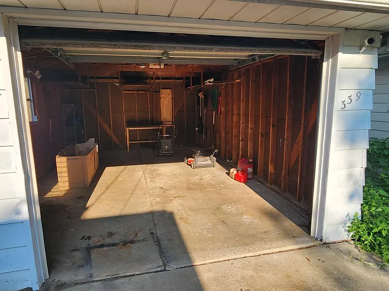 339 S Tilden St — Photo 22