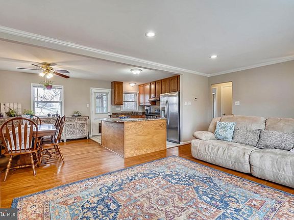 2nd image of 13601 Bentree Ct