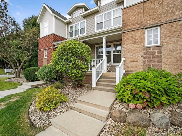 5472 Coachman Pl, Fitchburg, WI 53711