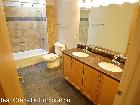 3rd image of 118 W Marshall St #42