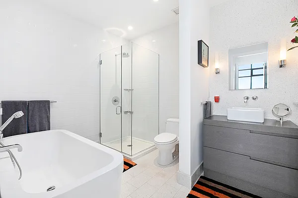 Rented by Compass | media 42