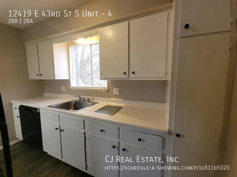 12419 E 43rd St S #4 — Photo 6