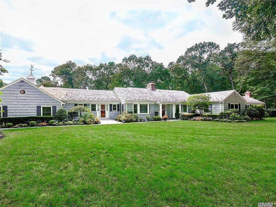 1st image of 105 Brookville Ln