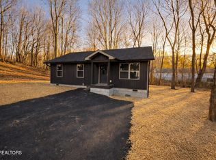 503 Hillcrest St, Clinton, TN 37716