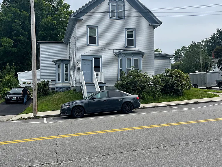 218 Washington St — Photo 8