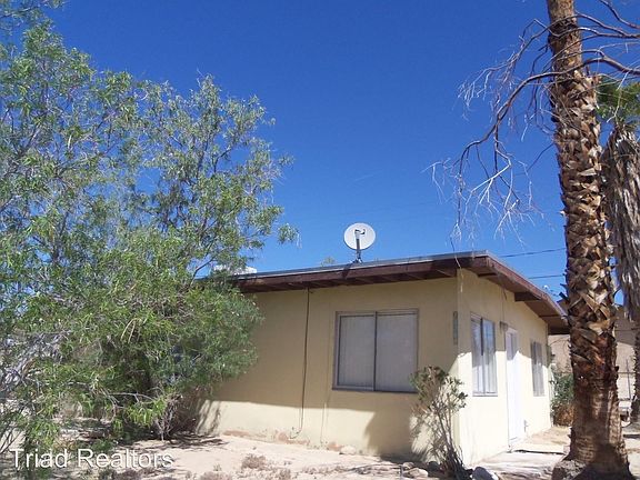 2nd image of 73766 Sunnyslope Dr