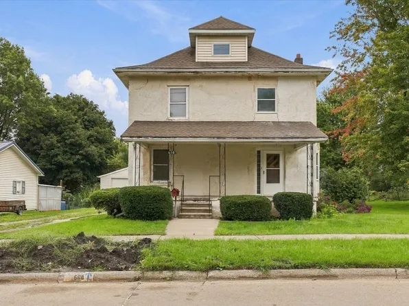 608 Washington St, Victor, IA 52347