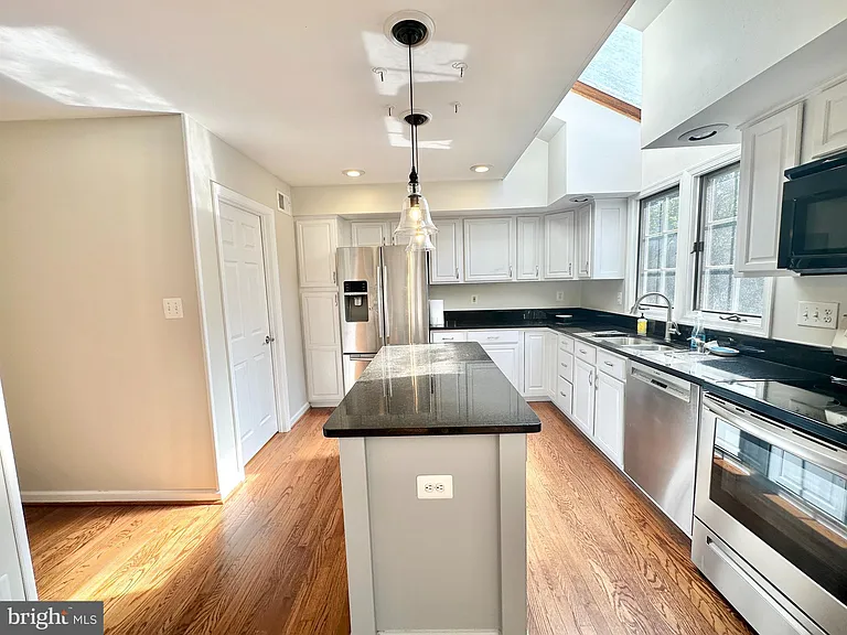21326 Thimbleweed Ct — Photo 7