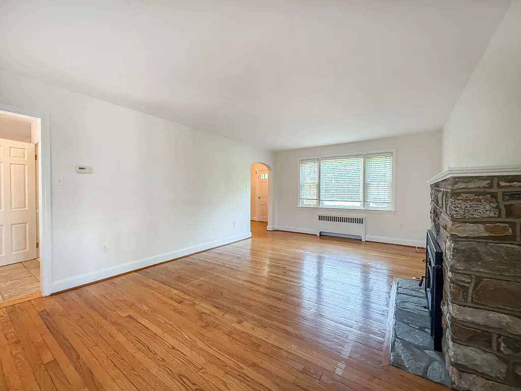 2 bed, 1.5 bath, 1287 sqft, $2,900 — Photo 4