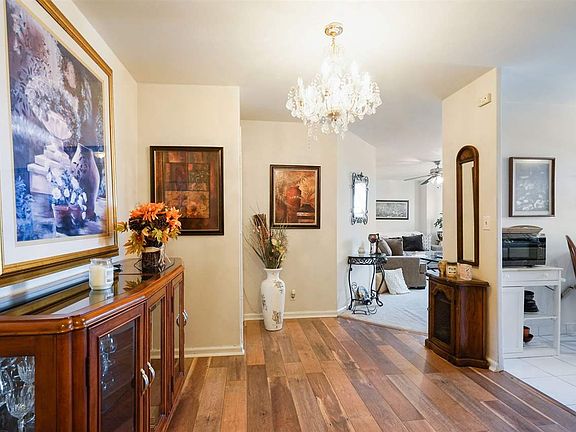 4th image of 1225 Kennedy Blvd APT 7B