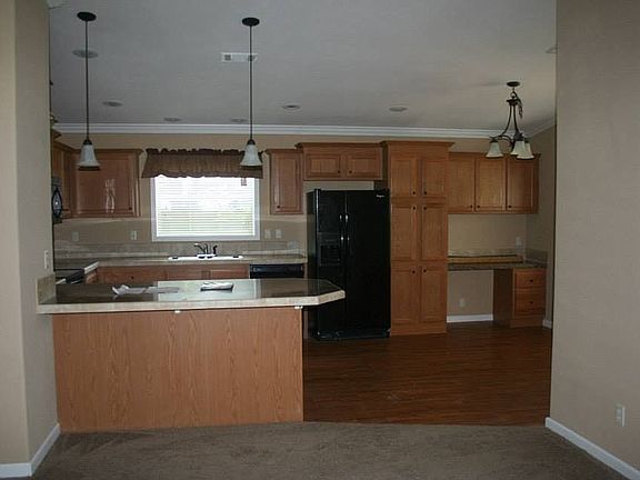 4th image of 3475 Forest Dr