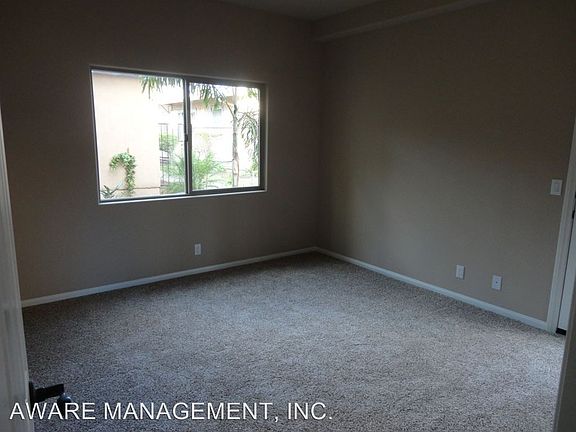 3rd image of 3955 Illinois St