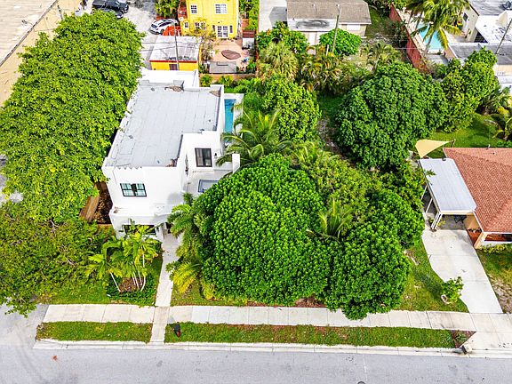 3rd image of 334 Cornell Drive
