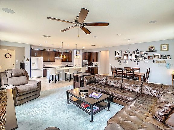 3rd image of 2311 Avellino Ave